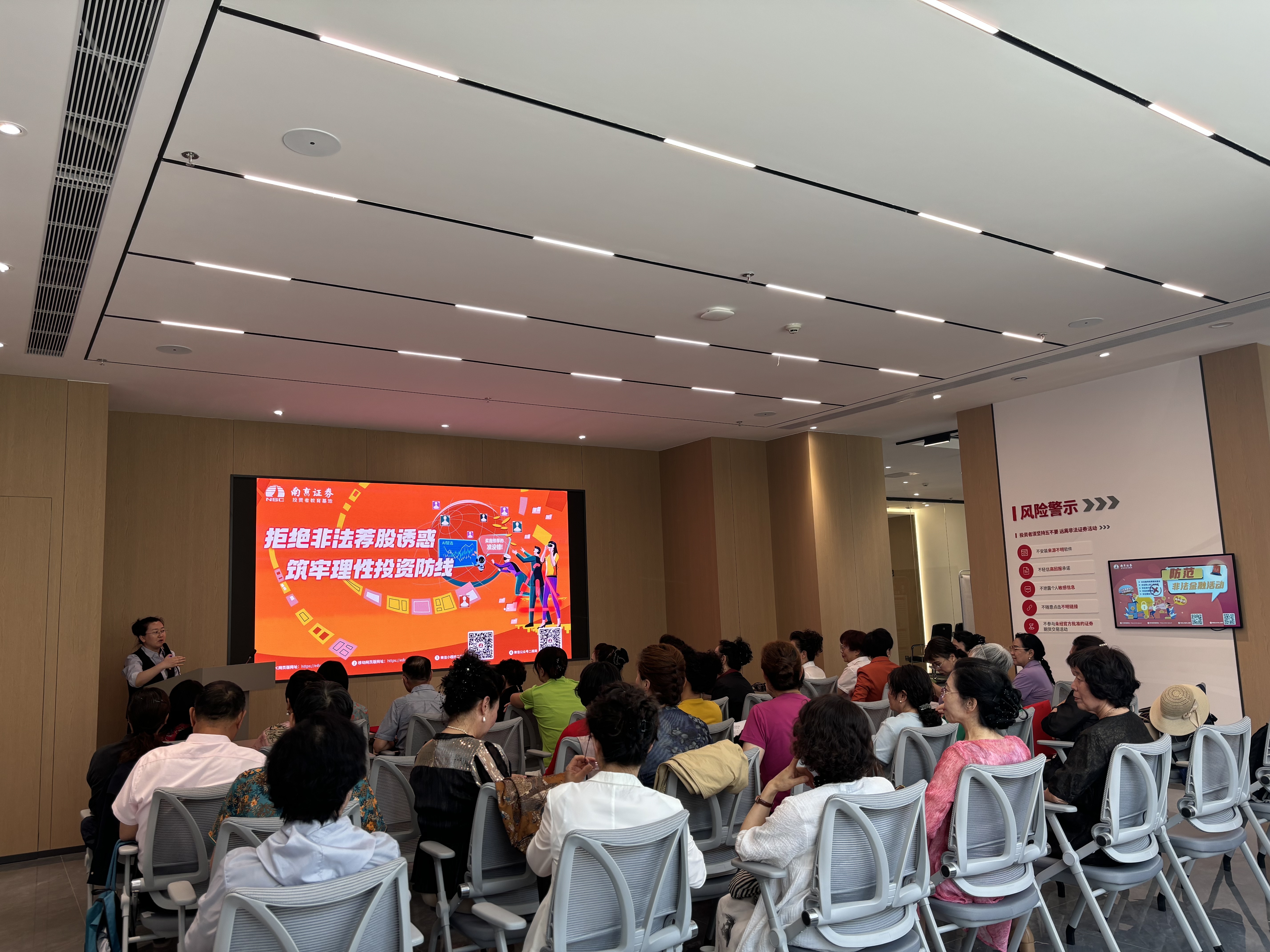 da7c0632d5bb01dedf8cf18f1c6e12c4.jpg 4166全球赢家的信心之选(中国)有限公司